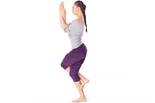 Bài tập yoga giảm béo vùng mông eo